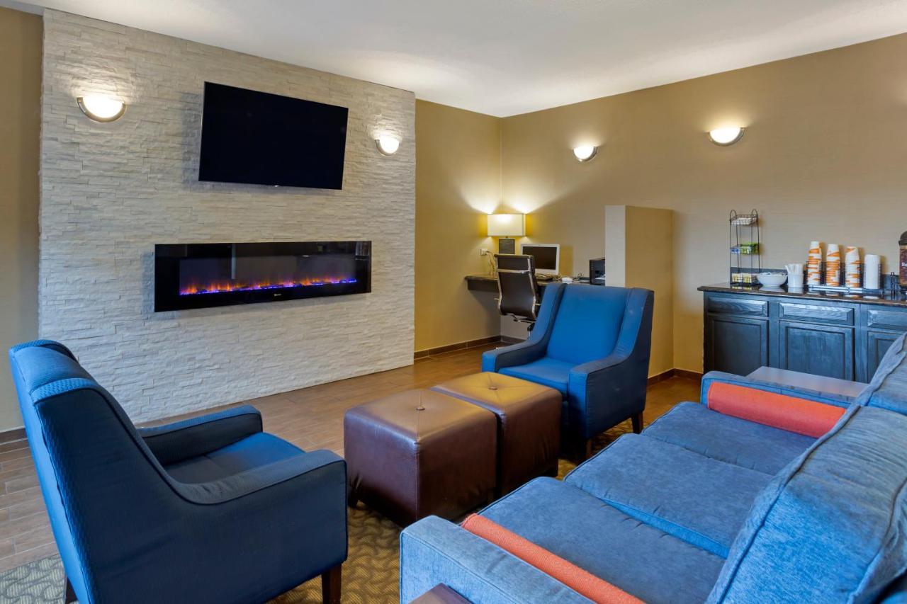 Comfort Inn Hobart-Merrillville I-65 Exterior photo