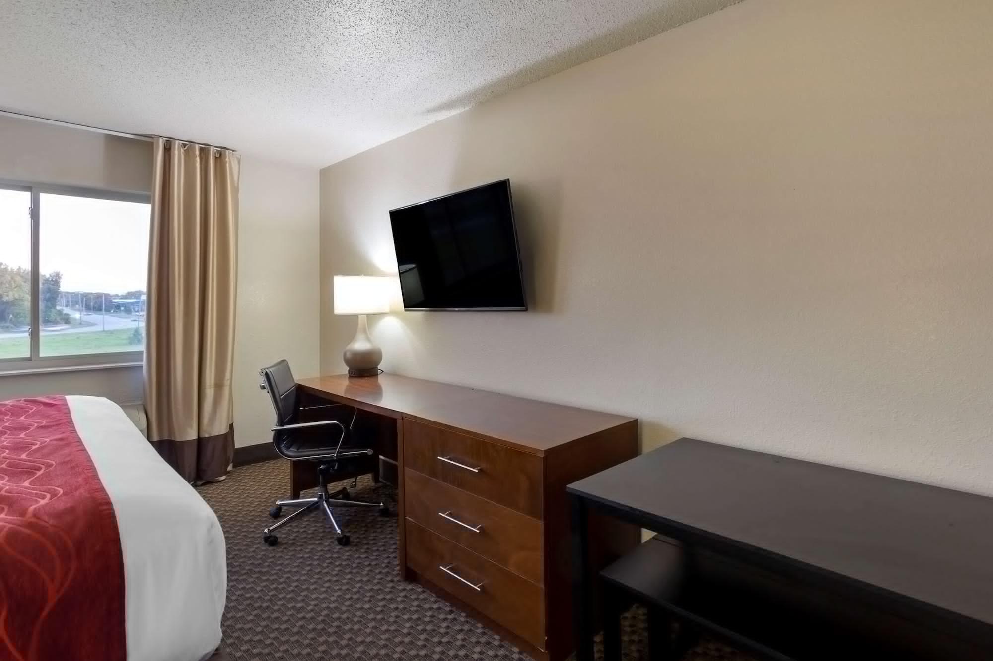 Comfort Inn Hobart-Merrillville I-65 Exterior photo